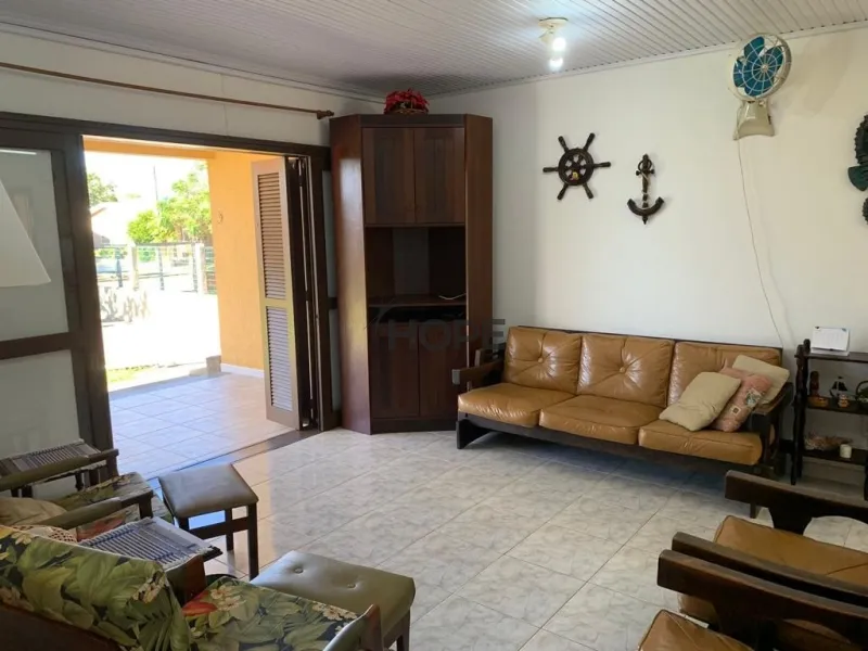 Casa com 3 dormitórios, sendo uma suíte em bairro de Capão da Canoa: 40ª foto da galeria de imagens do imóvel