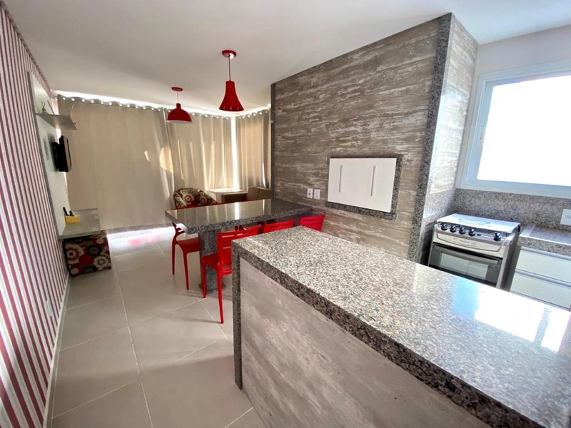 EXCELENTE APARTAMENTO À UMA QUADRA DO MAR.: 3ª foto da galeria de imagens do imóvel