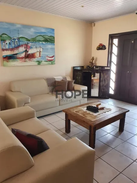 Casa ampla com piscina em Capão da Canoa: 10ª foto da galeria de imagens do imóvel