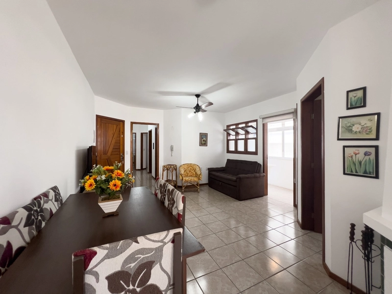 APARTAMENTO 3 DORMITÓRIOS DE FRENTE EM CAPÃO DA CANOA/CENTRO: 2ª foto da galeria de imagens do imóvel