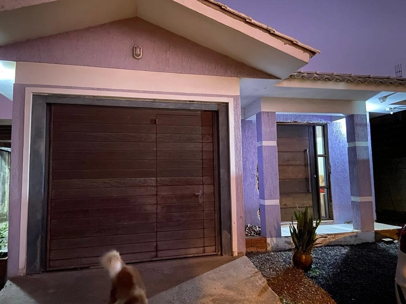 Casa à venda em praia de Capão da Canoa: 1ª foto da galeria de imagens do imóvel