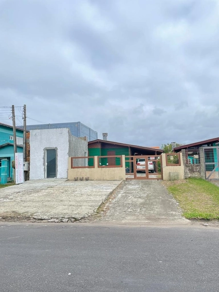 Duas casas terreno de 450m² em Capão da Canoa: 1ª foto da galeria de imagens do imóvel