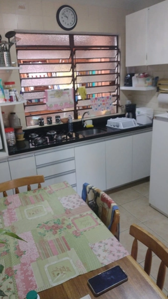 Casa de esquina a venda com 3 dormitórios em bairro de Xangri-lá: 10ª foto da galeria de imagens do imóvel