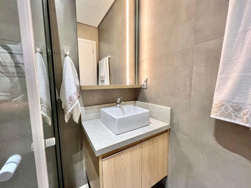 APARTAMENTO 1 DORMITÓRIO DE FRENTE PARA AVENIDA CENTRAL DE ATLÂNTIDA/: 1ª foto da galeria de imagens do imóvel