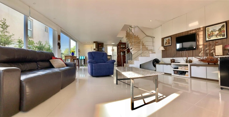 CASA EM CONDOMÍNIO EM XANGRI-LÁ: 14ª foto da galeria de imagens do imóvel