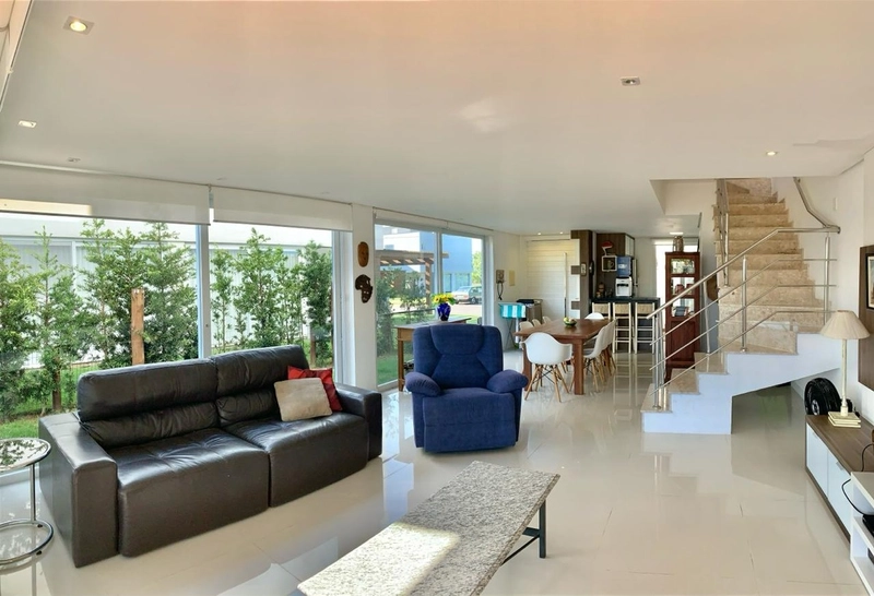 CASA EM CONDOMÍNIO EM XANGRI-LÁ: 12ª foto da galeria de imagens do imóvel