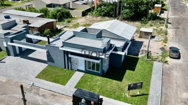 Casa com 3 dormitórios, sendo um suíte em bairro de Capão da Canoa: 5ª foto da galeria de imagens do imóvel