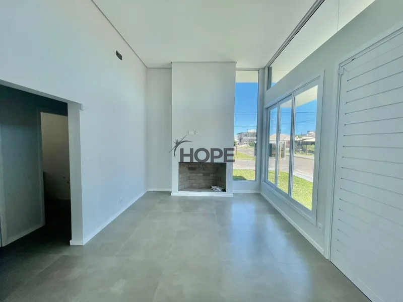 Casa com 3 dormitórios, sendo um suíte em bairro de Capão da Canoa: 10ª foto da galeria de imagens do imóvel