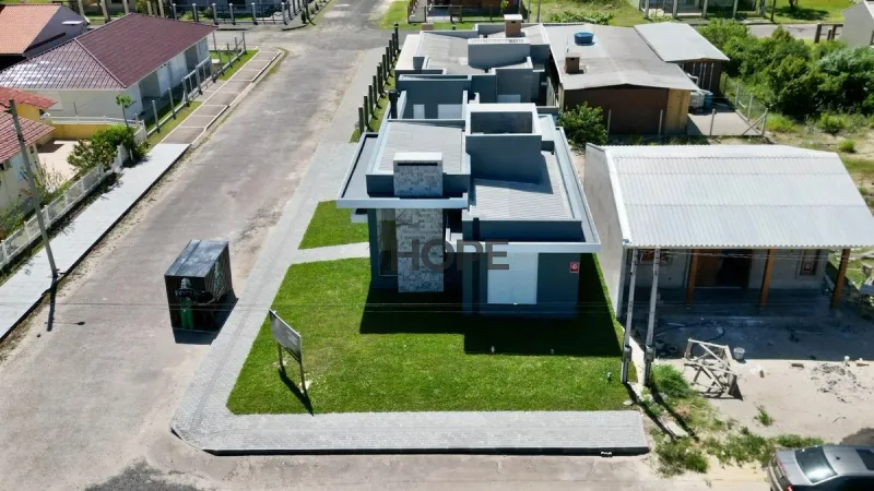 Casa com 3 dormitórios, sendo um suíte em bairro de Capão da Canoa: 7ª foto da galeria de imagens do imóvel