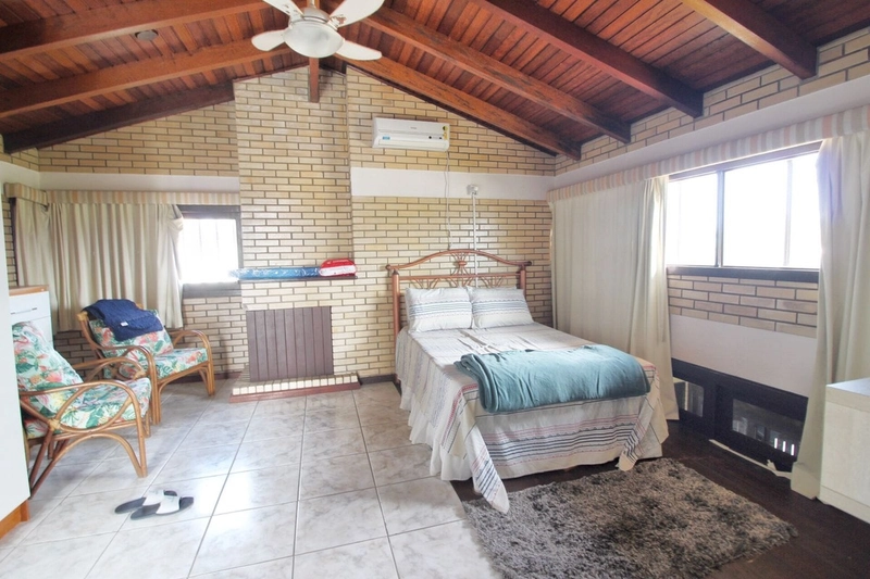 CASA 4 DORMITÓRIOS EM XANGRI-LÁ/REMANSO: 4ª foto da galeria de imagens do imóvel