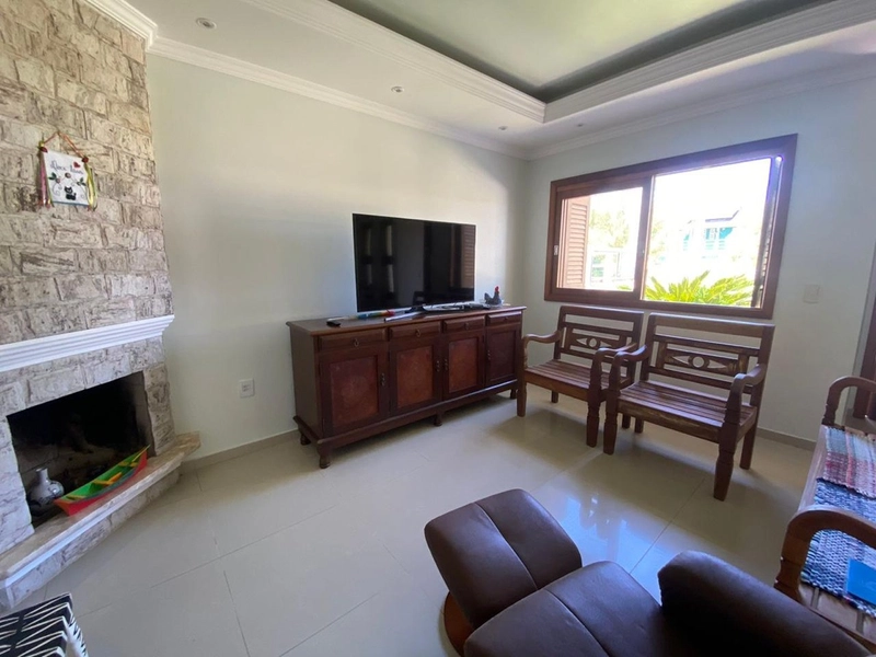 LINDA CASA TÉRREA À UMA QUADRA DO MAR!: 10ª foto da galeria de imagens do imóvel