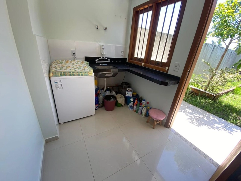 LINDA CASA TÉRREA À UMA QUADRA DO MAR!: 12ª foto da galeria de imagens do imóvel
