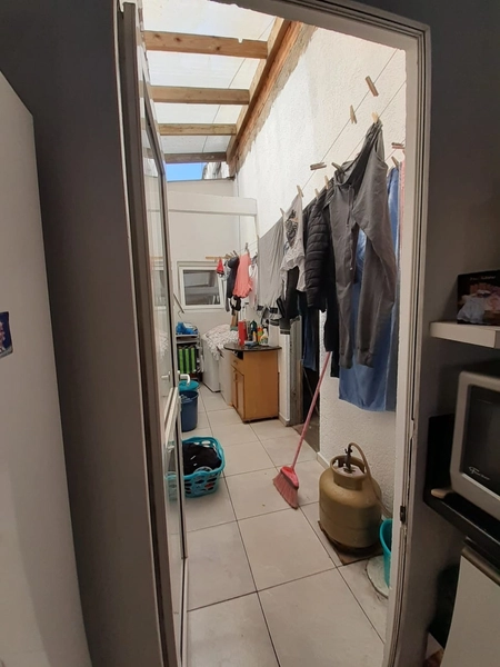 CASA a venda e OFICINA no centro de Xangri-lá: 3ª foto da galeria de imagens do imóvel