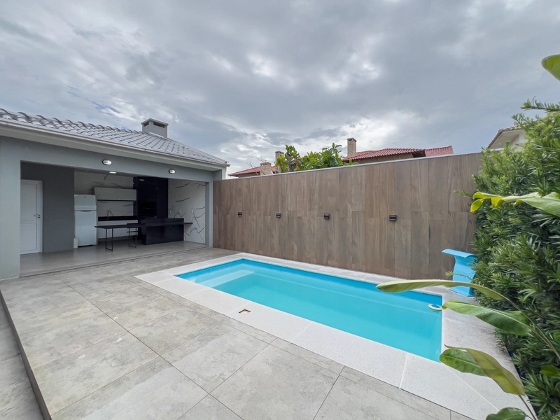 CASA COMPOSTA POR 4 DORMITÓRIOS EM XANGRI-LÁ!: 2ª foto da galeria de imagens do imóvel