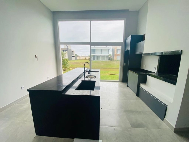 CASA EM CONDOMÍNIO FECHADO: 4ª foto da galeria de imagens do imóvel