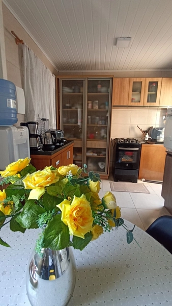 CASA COMPOSTA POR 3 DORMITÓRIOS!: 2ª foto da galeria de imagens do imóvel