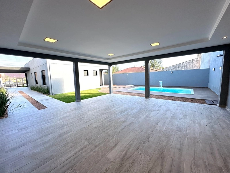AMPLA CASA COM PISCINA EM XANGRI-LÁ!: 34ª foto da galeria de imagens do imóvel