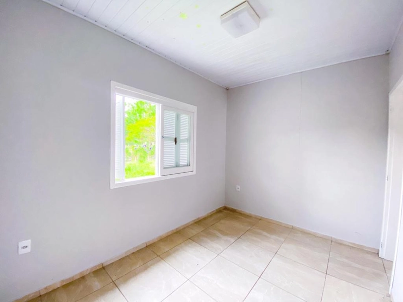 ÓTIMA CASA À VENDA EM CAPÃO NOVO!: 4ª foto da galeria de imagens do imóvel