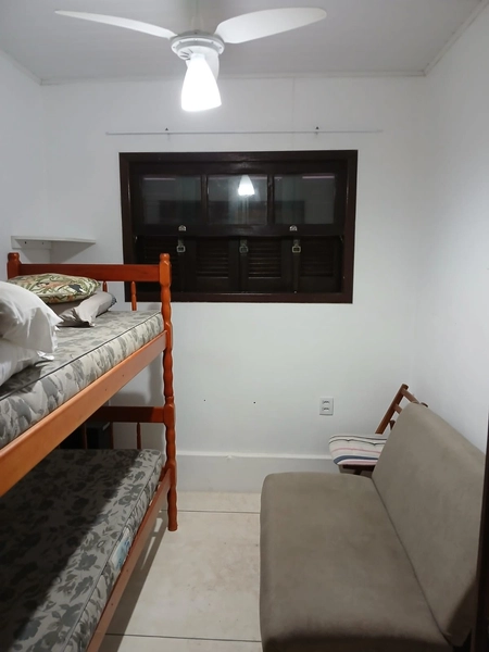 EXCELENTE CASA COM PISCINA E AMPLO PÁTIO À VENDA EM ATLÂNTIDA SUL: 6ª foto da galeria de imagens do imóvel