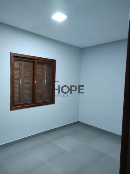 Casa com 2 dormitórios, sendo um suíte em bairro de Capão da Canoa: 1ª foto da galeria de imagens do imóvel