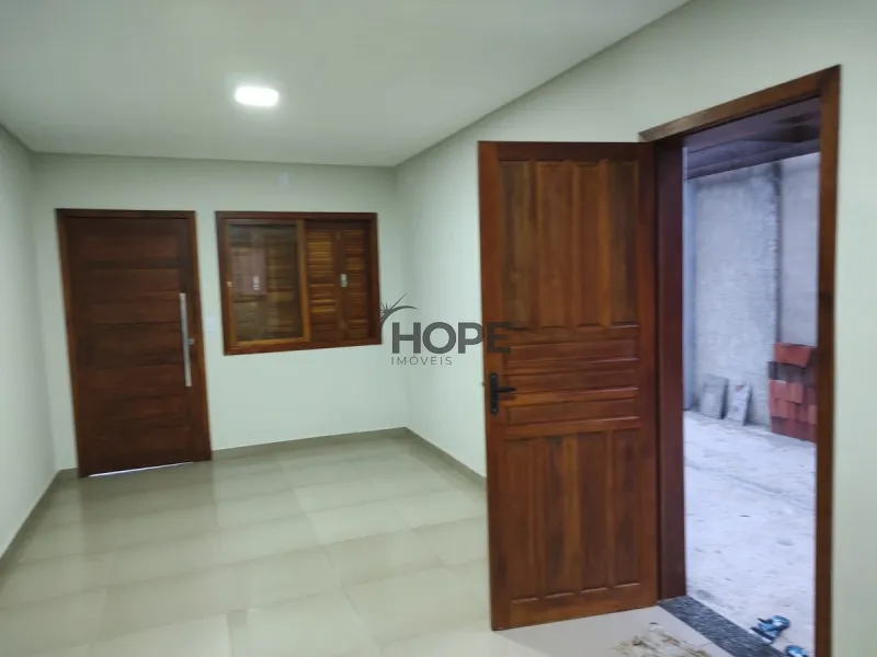 Casa com 2 dormitórios, sendo um suíte em bairro de Capão da Canoa: 5ª foto da galeria de imagens do imóvel