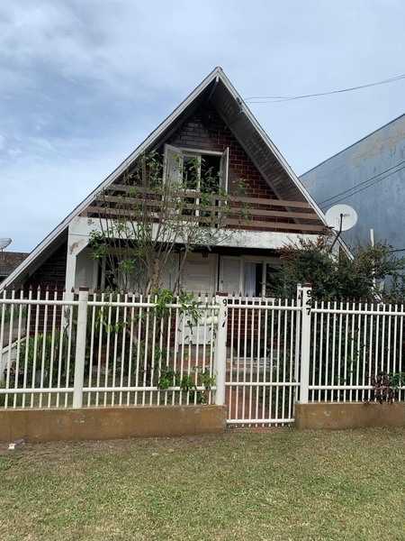 Casa estilo cabana  à venda em Capão da Canoa!: 1ª foto da galeria de imagens do imóvel