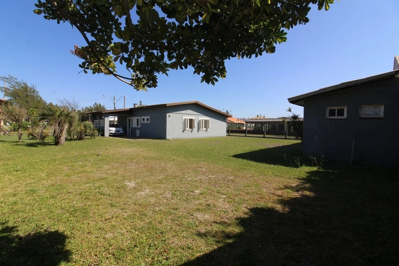 CASA 3 DORMITÓRIOS EM XANGRI-LÁ/ATLÂNTIDA: 14ª foto da galeria de imagens do imóvel