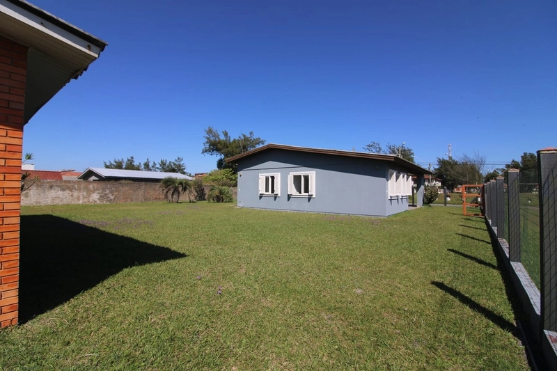 CASA 3 DORMITÓRIOS EM XANGRI-LÁ/ATLÂNTIDA: 13ª foto da galeria de imagens do imóvel