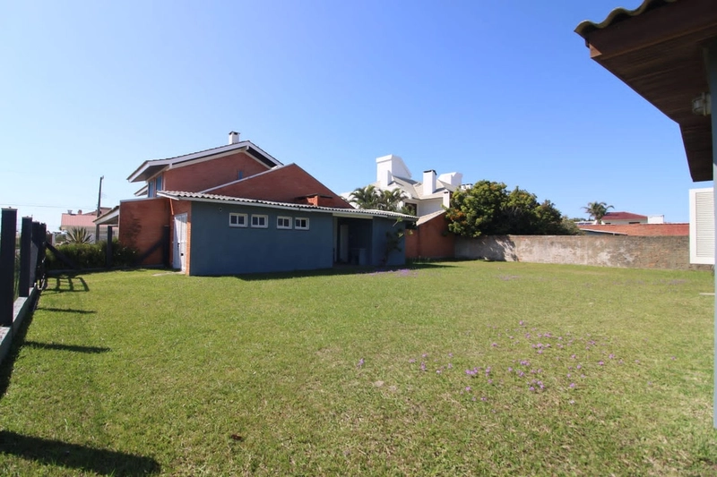 CASA 3 DORMITÓRIOS EM XANGRI-LÁ/ATLÂNTIDA: 8ª foto da galeria de imagens do imóvel
