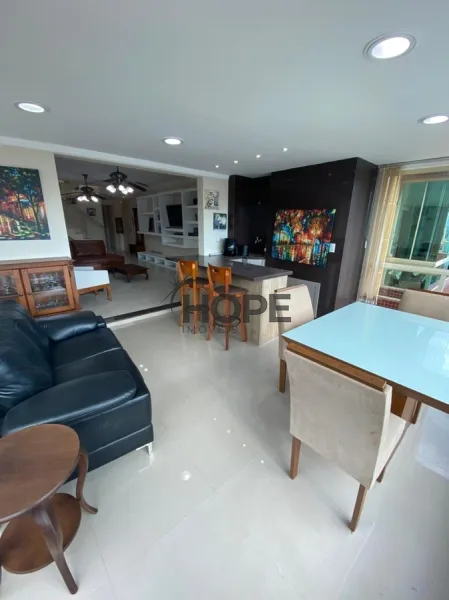 Apartamento duplex com 04 dormitórios e vista para mar/serra: 4ª foto da galeria de imagens do imóvel