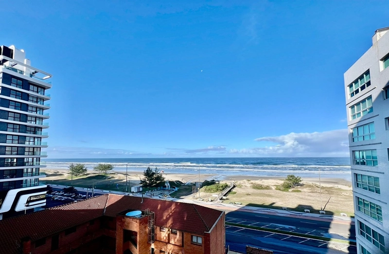 APARTAMENTO 4 DORMITÓRIOS EM CAPÃO DA CANOA/NAVEGANTES: 2ª foto da galeria de imagens do imóvel
