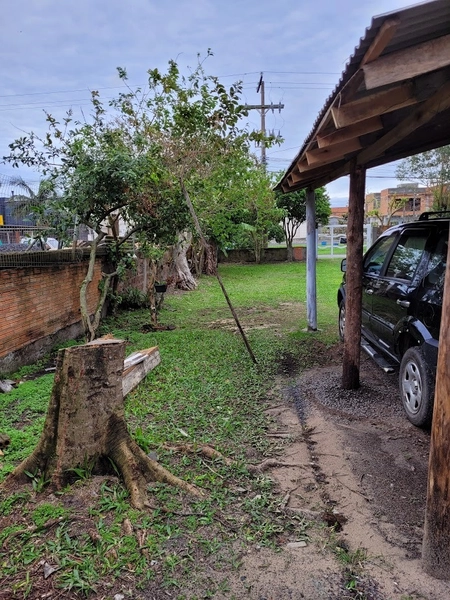 CASA A VENDA COM AMPLO TERRENO NA ZONA NOVA DE CAPÃO DA CANOA - RS: 2ª foto da galeria de imagens do imóvel