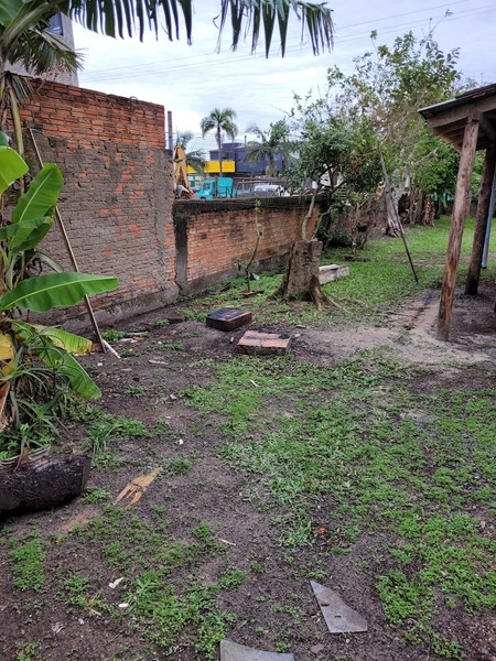 CASA A VENDA COM AMPLO TERRENO NA ZONA NOVA DE CAPÃO DA CANOA - RS: 3ª foto da galeria de imagens do imóvel