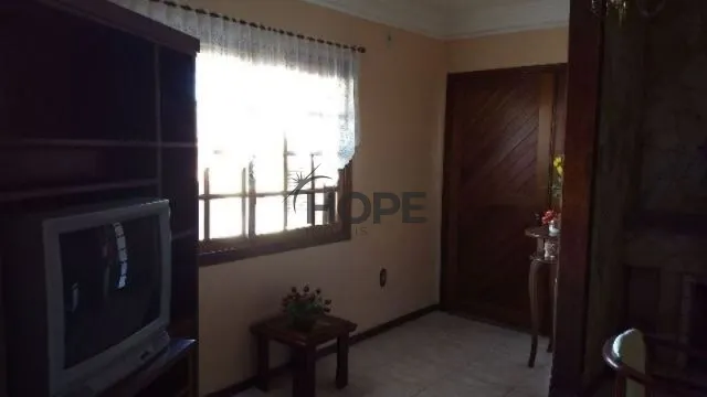 LINDA CASA À VENDA NUM DOS MELHORES BAIRROS DE CAPÃO DA CANOA!: 8ª foto da galeria de imagens do imóvel
