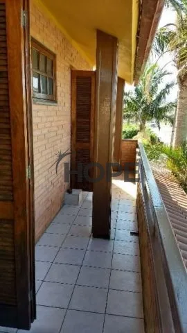 LINDA CASA À VENDA NUM DOS MELHORES BAIRROS DE CAPÃO DA CANOA!: 6ª foto da galeria de imagens do imóvel