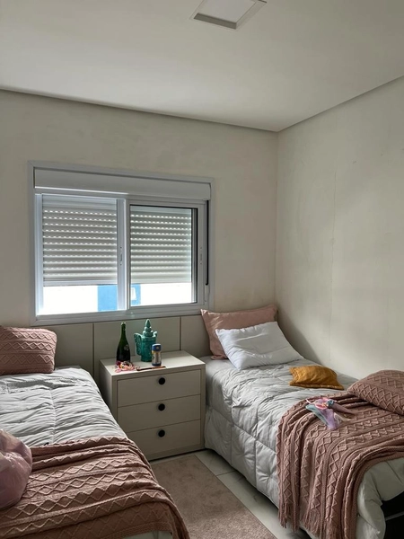 APARTAMENTO 2 SUÍTES EM CAPÃO DA CANOA/CENTRO: 2ª foto da galeria de imagens do imóvel