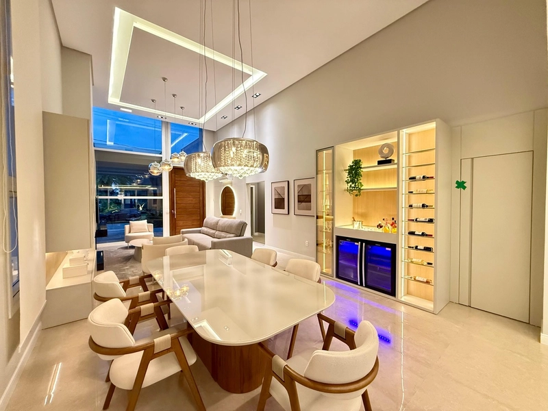 CASA BEIRA LAGO EM CONDOMÍNIO: 3ª foto da galeria de imagens do imóvel