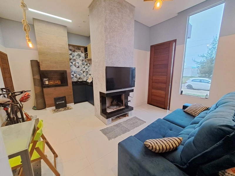 CASA EM BOM BAIRRO EM CAPÃO DA CANOA: 5ª foto da galeria de imagens do imóvel