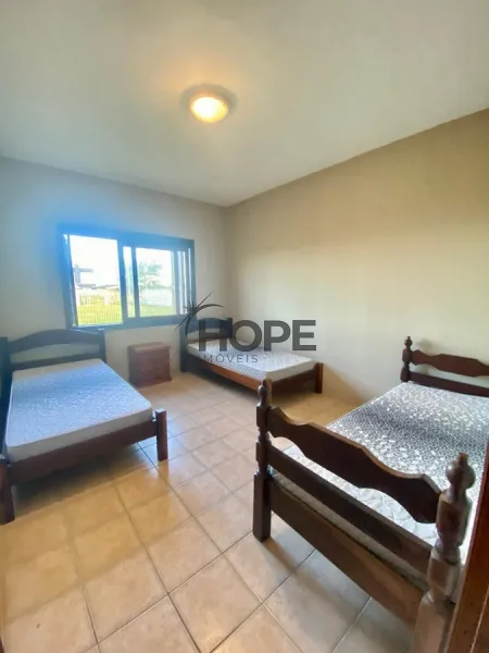 CASA À 2 QUADRAS DO MAR EM CAPÃO DA CANOA!: 15ª foto da galeria de imagens do imóvel
