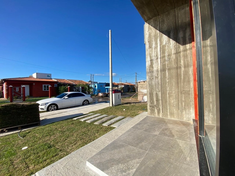 CASA COM 2 DORMITÓRIOS EM CAPÃO DA CANOA!: 3ª foto da galeria de imagens do imóvel