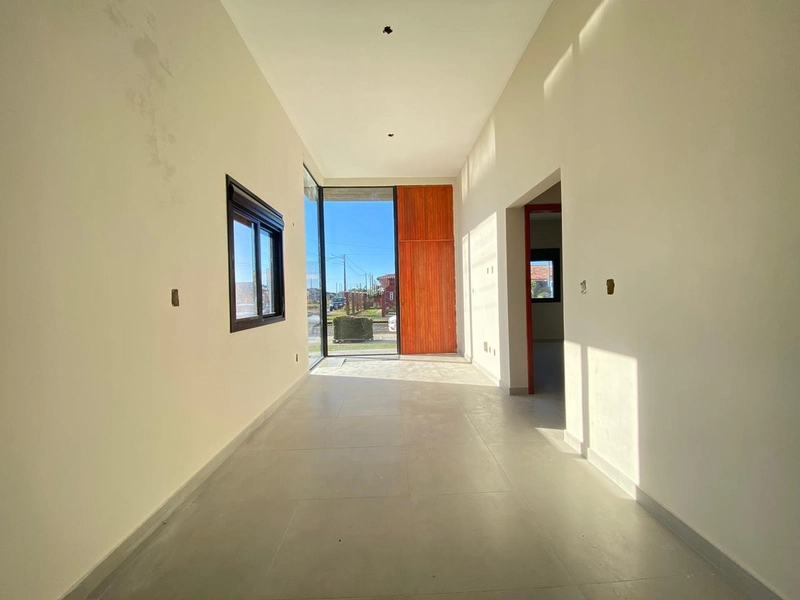 CASA COM 2 DORMITÓRIOS EM CAPÃO DA CANOA!: 2ª foto da galeria de imagens do imóvel