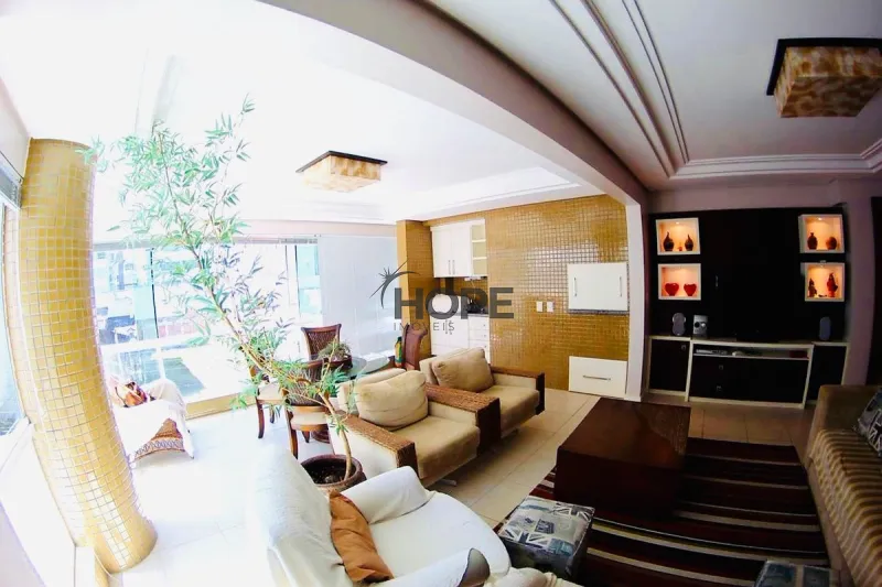 Apartamento com 3 dormitórios a 2 quadras do mar!!: 2ª foto da galeria de imagens do imóvel