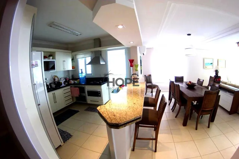 Apartamento com 3 dormitórios a 2 quadras do mar!!: 8ª foto da galeria de imagens do imóvel