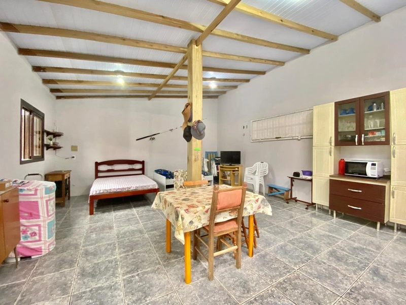 CASA DE TERRENO INTEIRO EM CAPÃO DA CANOA/ZONA NORTE: 3ª foto da galeria de imagens do imóvel