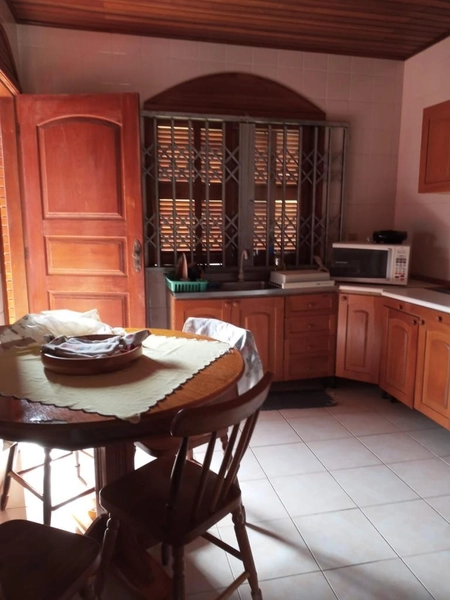 Casa a venda com dois dormitórios em Atlântida Sul: 2ª foto da galeria de imagens do imóvel