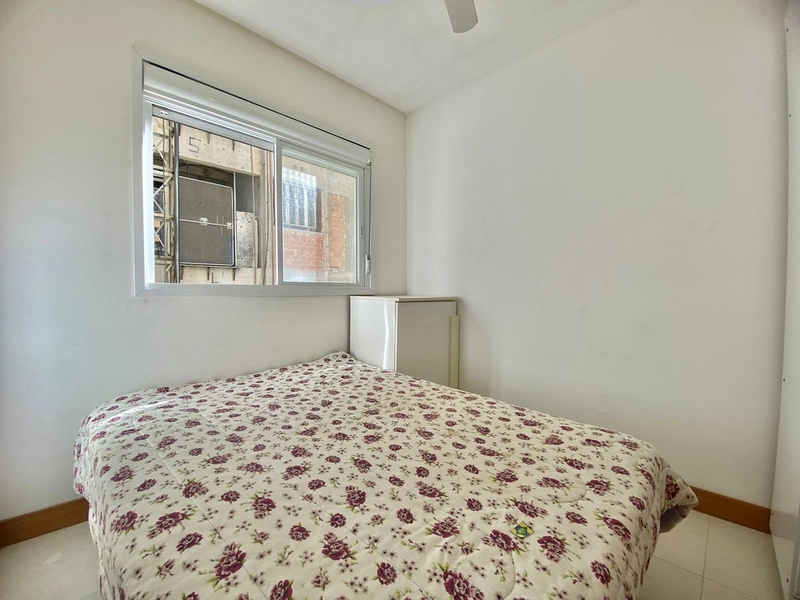 APARTAMENTO 2 DORMITÓRIOS DE FRENTE EM CAPÃO DA CANOA: 1ª foto da galeria de imagens do imóvel