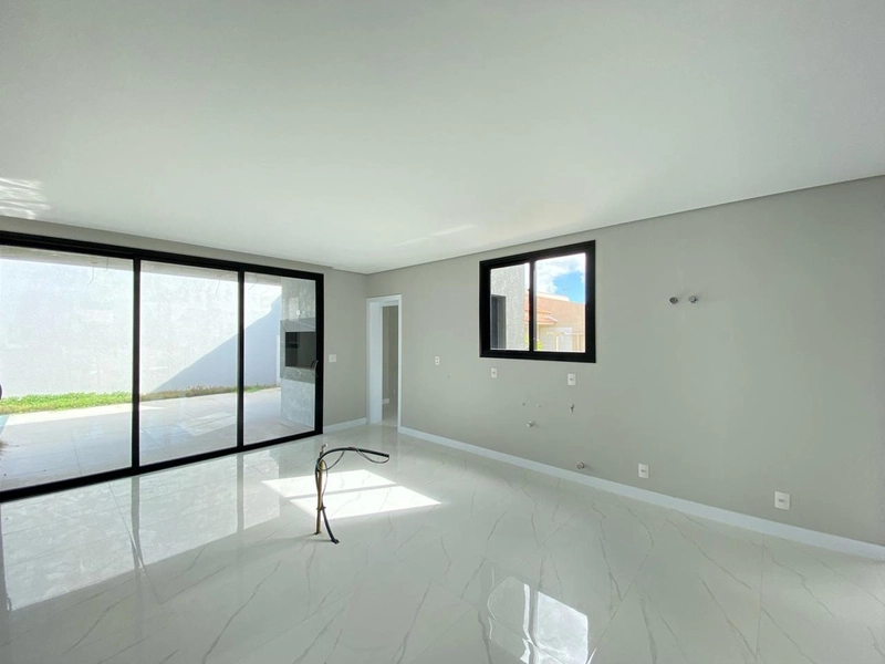 CASA 4 SUÍTES EM XANGRI-LÁ/CENTRO: 4ª foto da galeria de imagens do imóvel