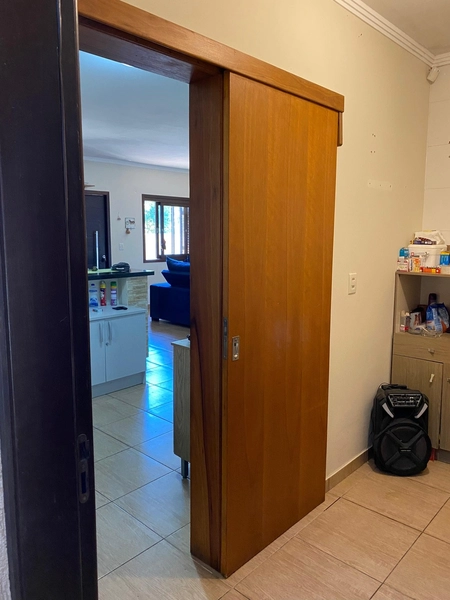 LINDA CASA À VENDA EM CAPÃO NOVO!: 5ª foto da galeria de imagens do imóvel