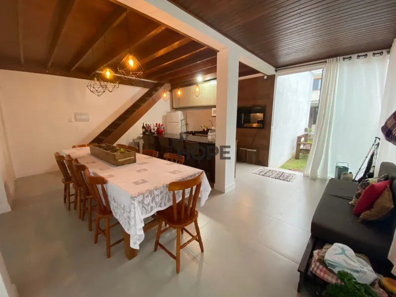 Casa com 4 dormitórios em Capão da Canoa: 17ª foto da galeria de imagens do imóvel