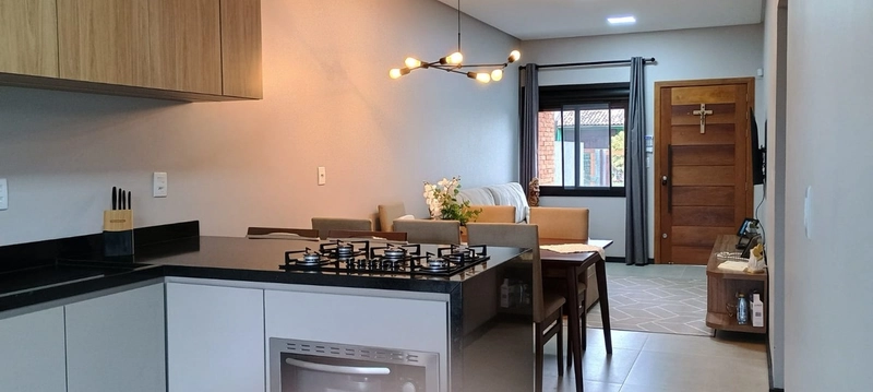 Casa com 2 dormitórios, sendo um suíte em  Capão Novo: 4ª foto da galeria de imagens do imóvel